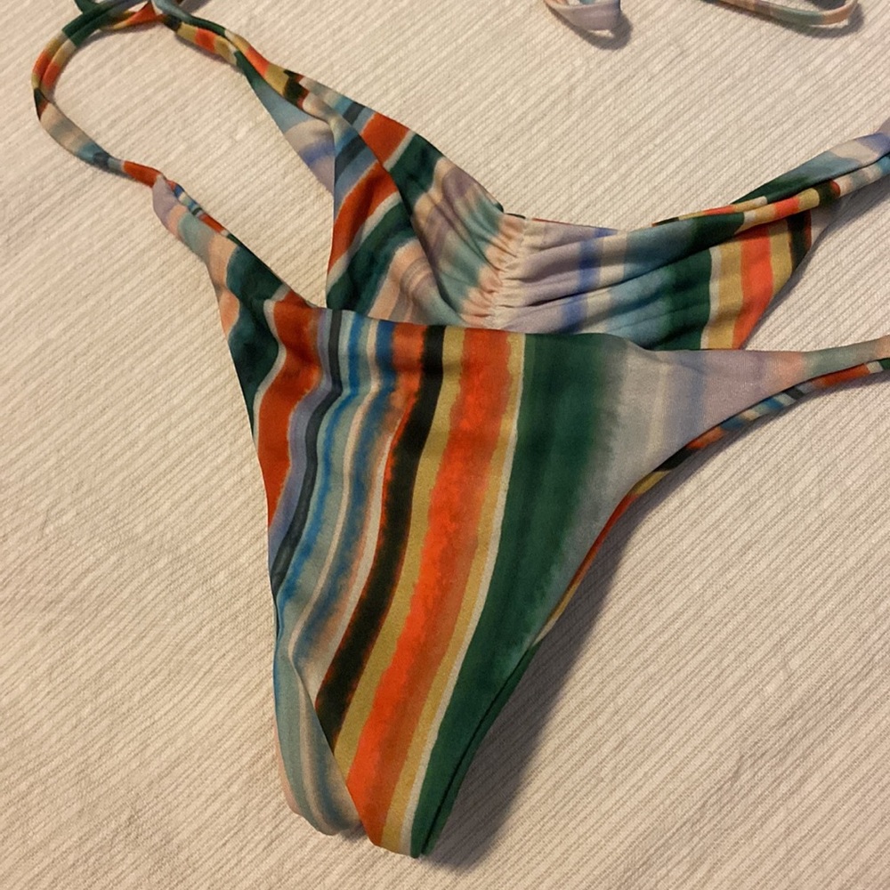 SOLD. Stone fox swim bikini set - Picture 3 of 5